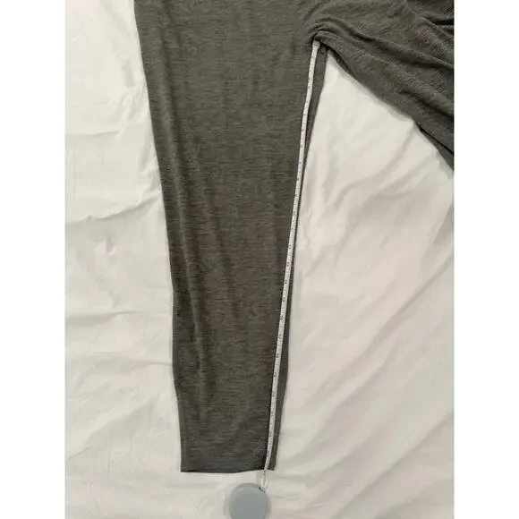 Vuori Jogger Women’s Medium Gray Romper Athleisure Yoga Travel Lounge Minimalist - Picture 5 of 16